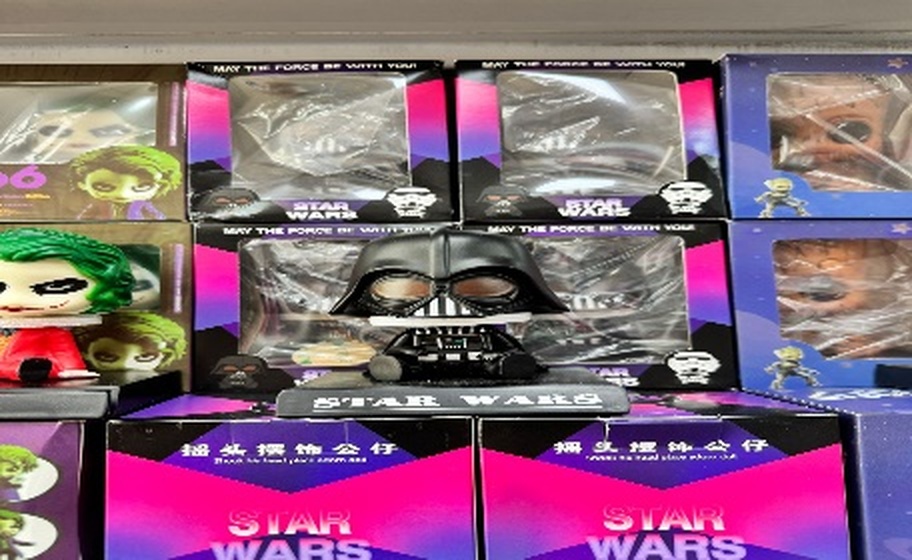 SALLANAN KAFA DARTH VADER KARAKTERİ